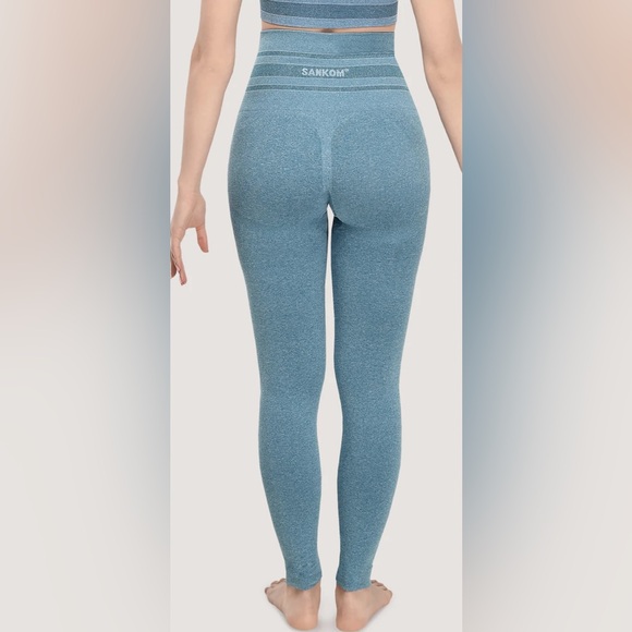 SANKOM PATENT ACTIVEWEAR LEGGINGS - LIGHT BLUE - Picture 2 of 5